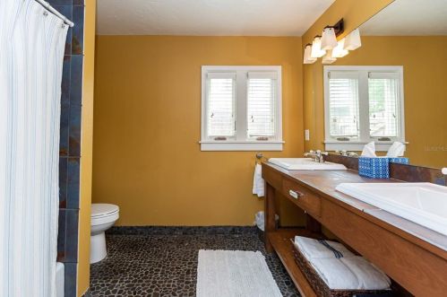 2240 Thunderbird Trl, Maitland FL  32751-3745 exterior