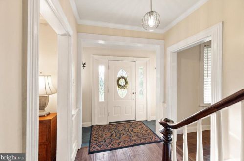 10719 Kettle Run Rd, Nokesville VA  20181-1715 exterior