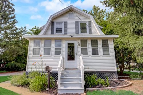1001 Wheeler St, Lake Geneva, WI 53147-1147