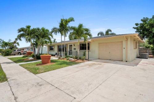 3334 Capri Rd, West Palm Beach, FL 33410-2431