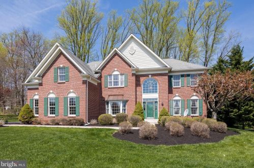 4 Roosevelt Cir, Downingtown, PA 19335-5319