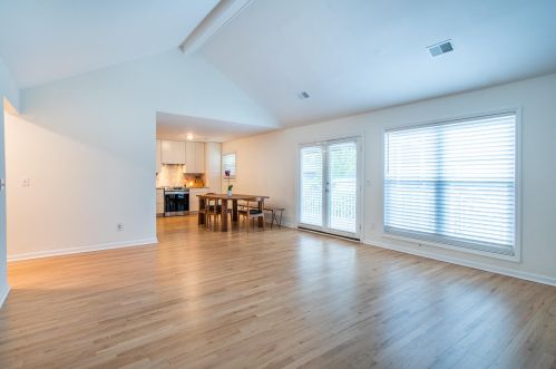 1528 Barquentine Dr, Mount Pleasant SC  29464-4928 exterior