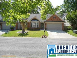 3921 Knollwood Trce, Birmingham AL  35243-5648 exterior