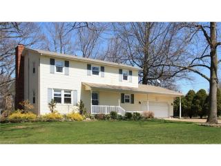 203 Sassafras Dr, Vermilion, OH 44089-9603