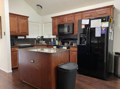 1003 Cruise St, Denton TX  76207-8137 exterior