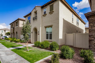 956 Huish Dr, Gilbert, AZ 85296-1483