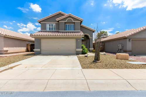 4943 Oraibi Dr, Glendale, AZ 85308-9230