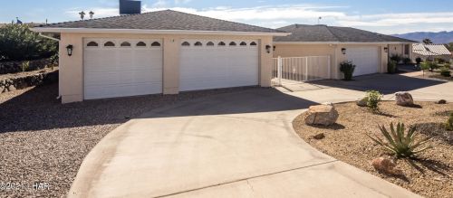 3776 Bluegrass Dr, Lake Havasu City, AZ 86406-4369