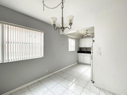 628 Saxony, Delray Beach FL  33446-1056 exterior