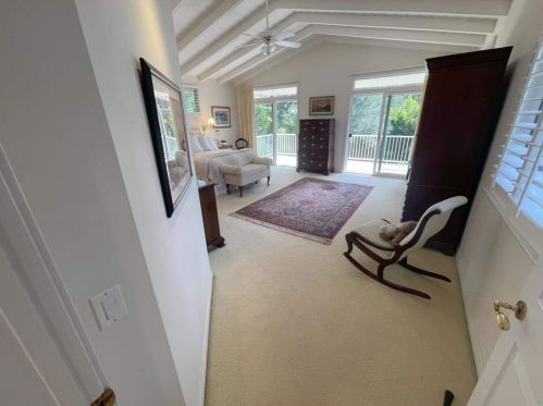 3304 Silver Oak Ln, Vista CA  92084-6614 exterior