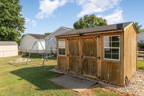 104 Whippoorwill Dr, New Haven OH  45030-1437 exterior