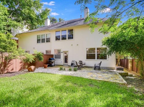 402 32nd St, Austin TX  78705-2408 exterior