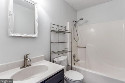 14 Mallard Ct, Charles Town WV  25414-5803 exterior