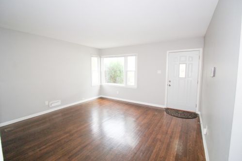 4907 Sherman Blvd, Milwaukee, WI 53209-5244