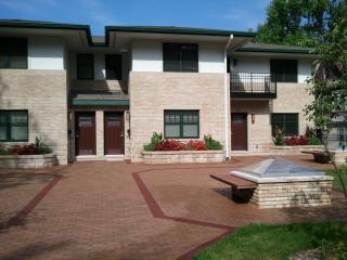 1013 Leeper Ave, South Bend IN  46617-1205 exterior