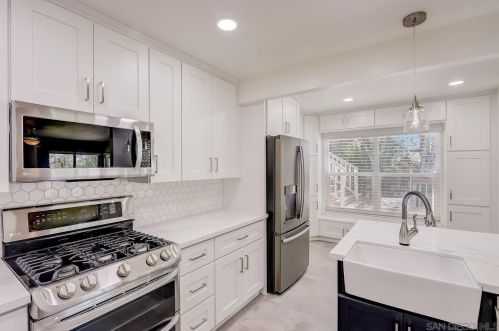 1353 Timberpond Dr, El Cajon CA  92019-3619 exterior