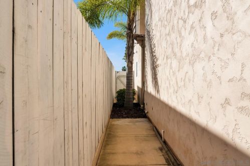 4313 Cleveland Ave, San Diego CA 92103-2371 exterior