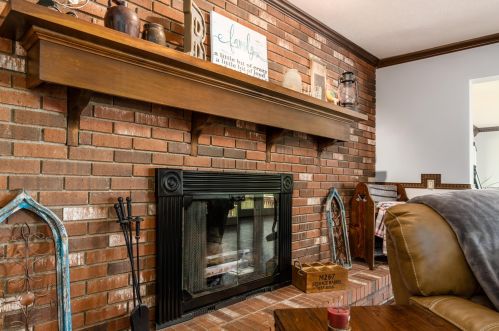 1320 Old Springfield Rd, London OH  43140-9202 exterior