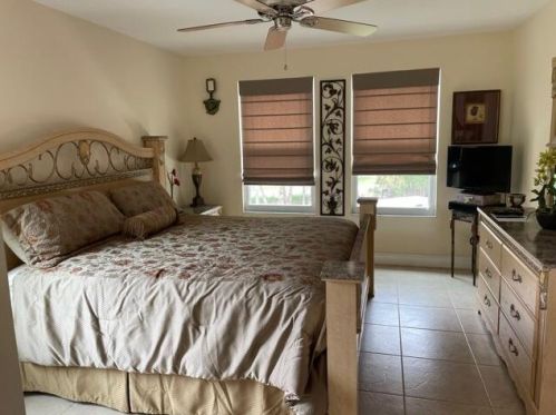 923 Villa Cir, Boynton Beach FL  33435-8921 exterior