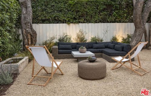 18 Calle Alamo, Santa Barbara CA  93105-2817 exterior