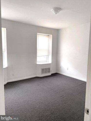 941 Mckean St, Philadelphia PA 19145-3034 exterior