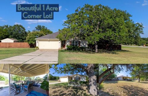 105 Speegle Ct, Lost Pines, TX 78612-3819