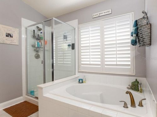 48 Valleywood Dr, De Bary FL  32713-3280 exterior