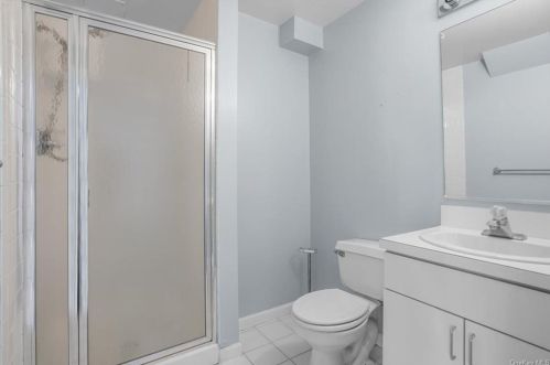 228 Mallard Ct, Yorktown Hgts NY  10598-1975 exterior