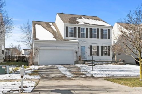 447 Stanton Dr, Springboro, OH 45066-8440