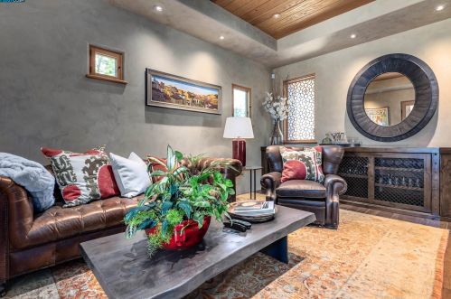 5 Owl Hill Ct, Orinda CA  94563-3441 exterior