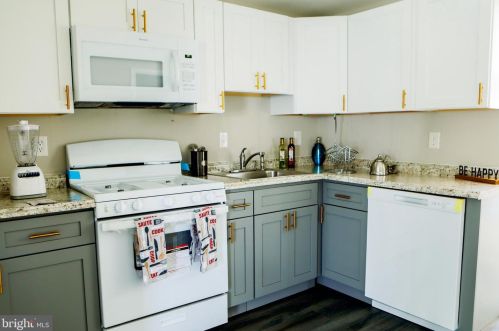 116 Buttonwood Ave, New Castle DE  19720-3606 exterior