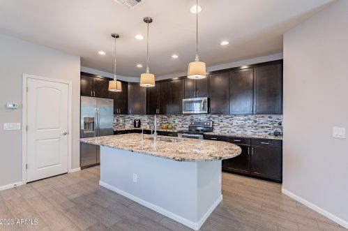 820 199th Ln, Buckeye, AZ