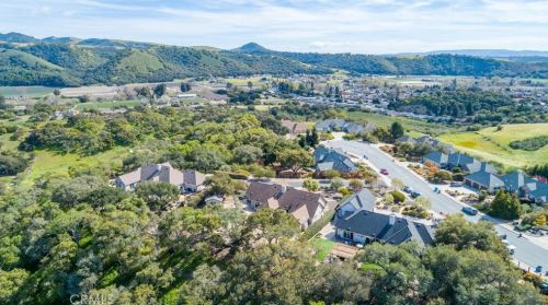 245 Plancha Way, Pismo Beach CA  93420-4611 exterior
