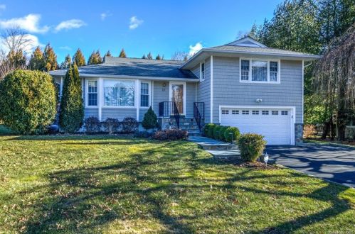 12 Sparrow Cir, White Plains, NY 10605-4624