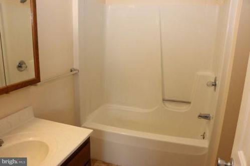 14876 Robinhood Cir, Upton, PA 17225-8434