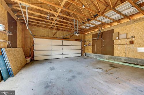 1356 Kings Hwy, Pilesgrove NJ 08098-2517 exterior