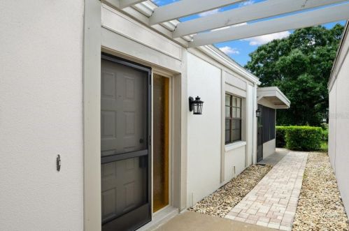 100 Lisa Ln, Oldsmar FL  34677-2369 exterior