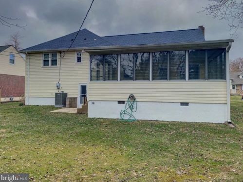 1806 Jaybee Rd, Wilmington DE  19803-3323 exterior