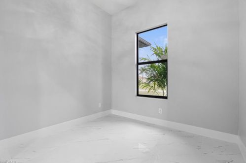 1908 14 St, Cape Coral FL  33909-1643 exterior