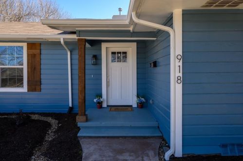 918 Hillcrest St, Denton TX  76201-2407 exterior