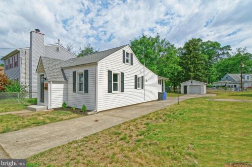 711 Columbia Blvd, West Deptford NJ  08063-1307 exterior