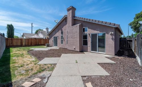 4924 Apple Farm Ln, Salida CA  95368-9000 exterior