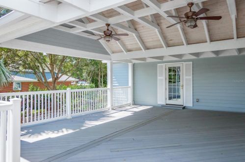 1050 Lake Hollingsworth Dr, Lakeland FL  33803-2267 exterior