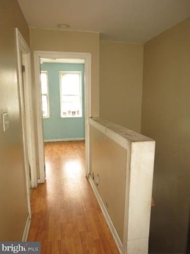 7108 Guyer Ave, Philadelphia PA 19153-2405 exterior