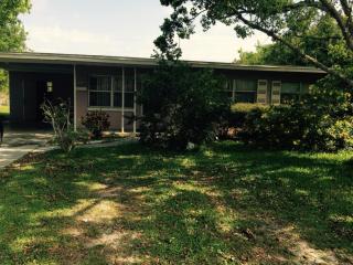 1712 Smith Dr, Titusville FL  32780-3921 exterior