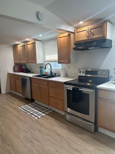 16 Titus Rd, Poughkeepsie NY  12603-1438 exterior