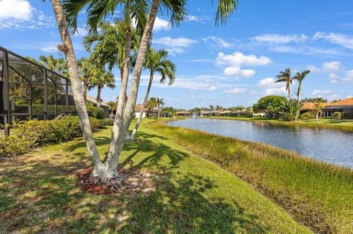 5100 Post Oak Ln, Naples FL  34105-4526 exterior