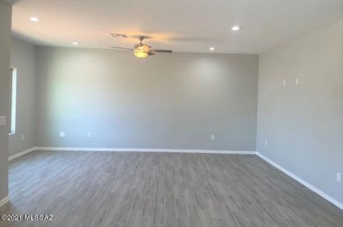 1351 9 Ave, Tucson AZ 85701-2504 exterior