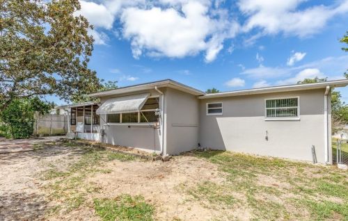 9 Davis St, Beverly Hills FL  34465-3615 exterior