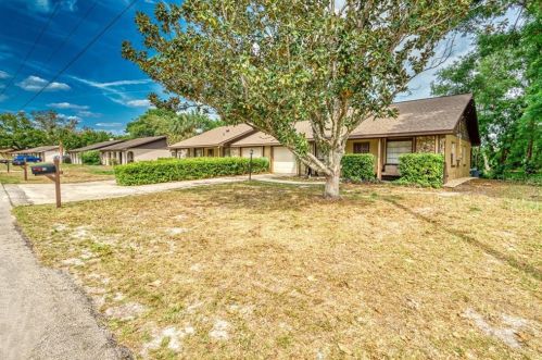 45 Hydrangea Ln, De Bary, FL 32713-2413